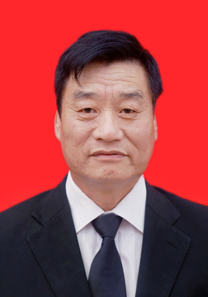 龙泉中学高级教师梁修德